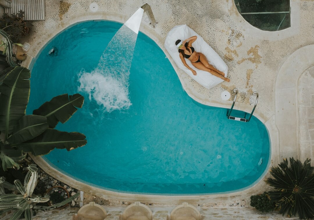Florida Climate and Pool Health: Why Timing Matters Image
